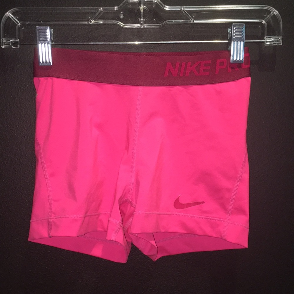 hot pink nike pro shorts